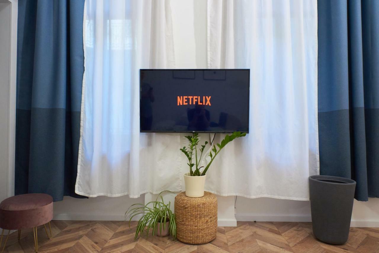 ブダペストSelf Check-In Cozy Stylish Flat By Vaci Streetアパートメント エクステリア 写真
