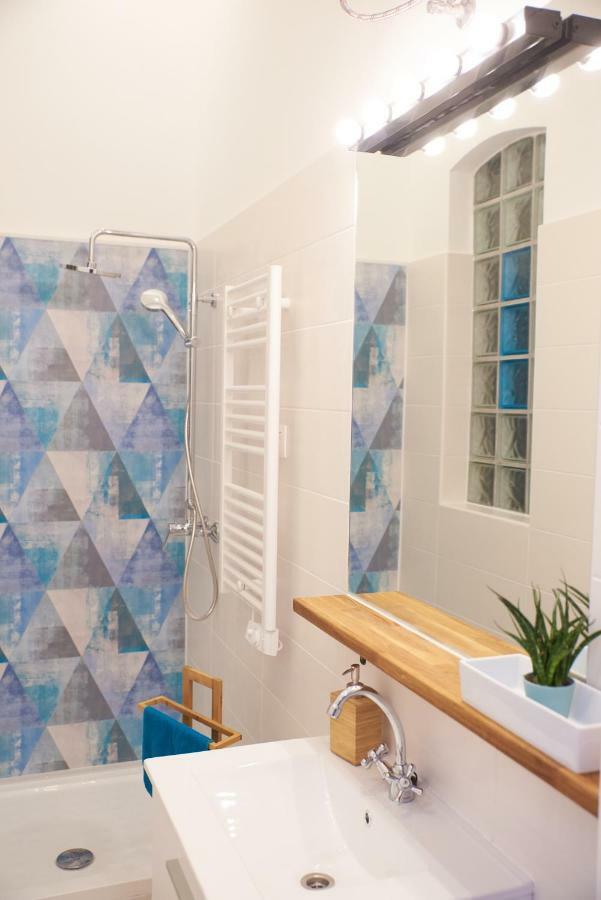 ブダペストSelf Check-In Cozy Stylish Flat By Vaci Streetアパートメント エクステリア 写真